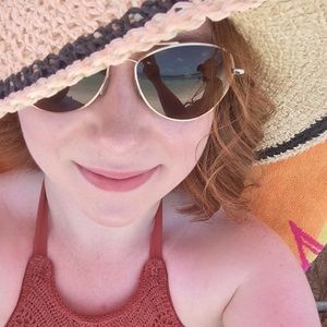 Meet your Posher, Taylor